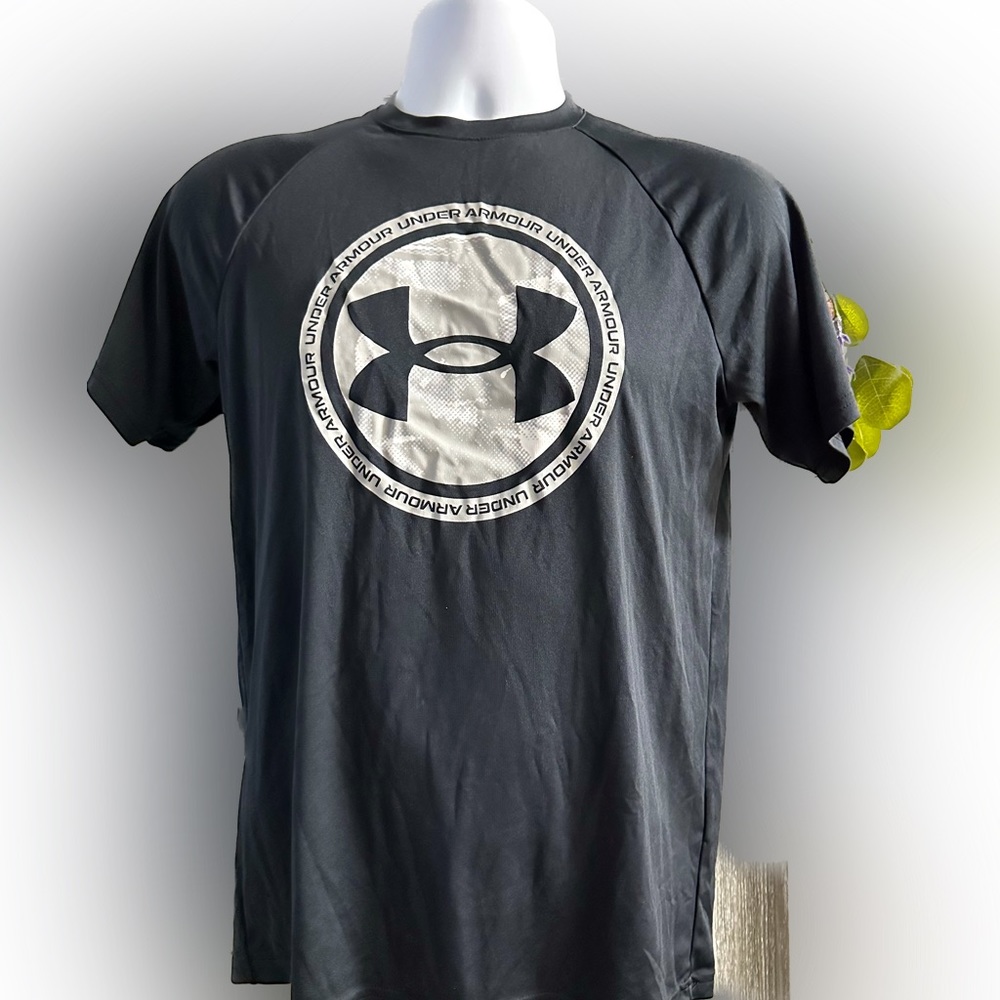 Under Armour - YXL - Black